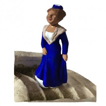 l'Arlésienne bleue montant l'escalier